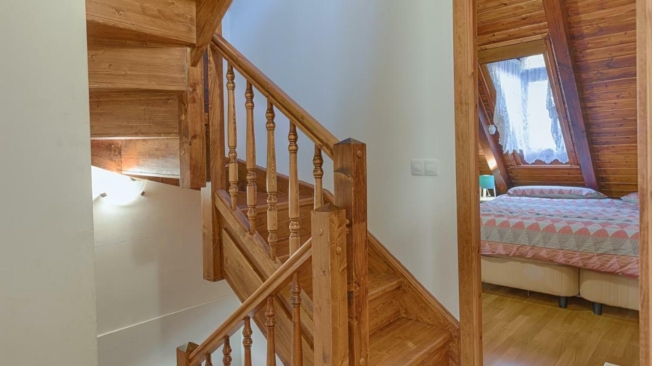 Saplan Real Estate Montlude * Les